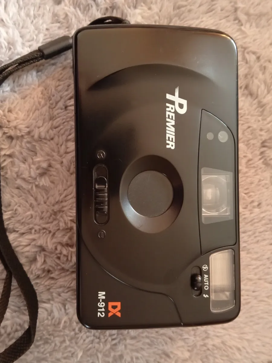 Плёночный фотоаппарат Premier M-912