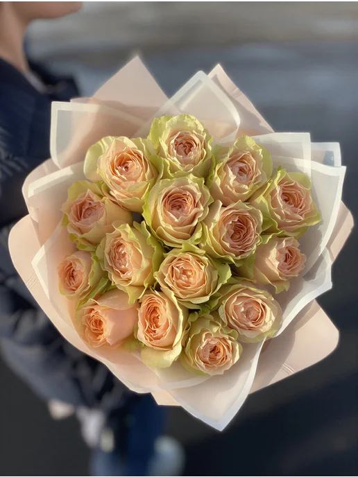 ROZA4U Букет живых цветов из 15 кремовых пионовидных роз, зеленый, фото 3