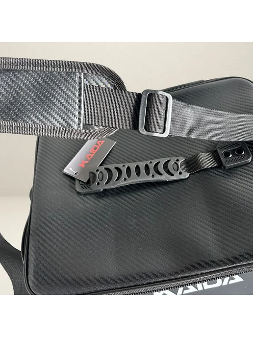 Kaida Сумка для рыбалки черная рисунок карбон 50х35х25 см, 35x25 см, фото 6