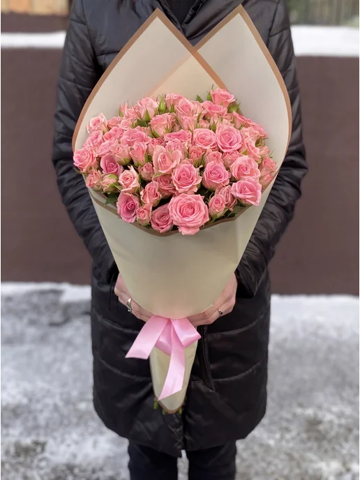 ROZA4U Букет живых цветов 15 кустовых роз Одилия 40 см, розовый, фото 2
