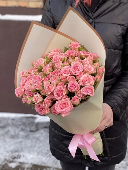 ROZA4U Букет живых цветов 15 кустовых роз Одилия 40 см, розовый, фото 3