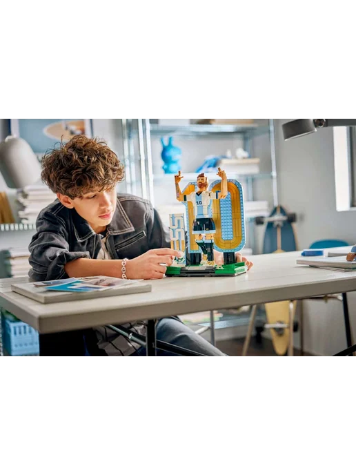 LEGO Editions Football Лионель Месси — легенда футбола 43015, белый, фото 2