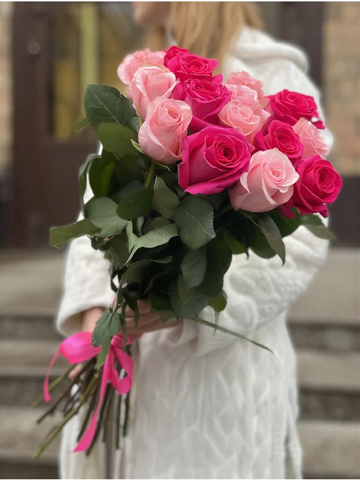 ROZA4U Букет живых цветов 15 Роз Би Свит и Пинк Флойд 60 см, розовый, фото 2